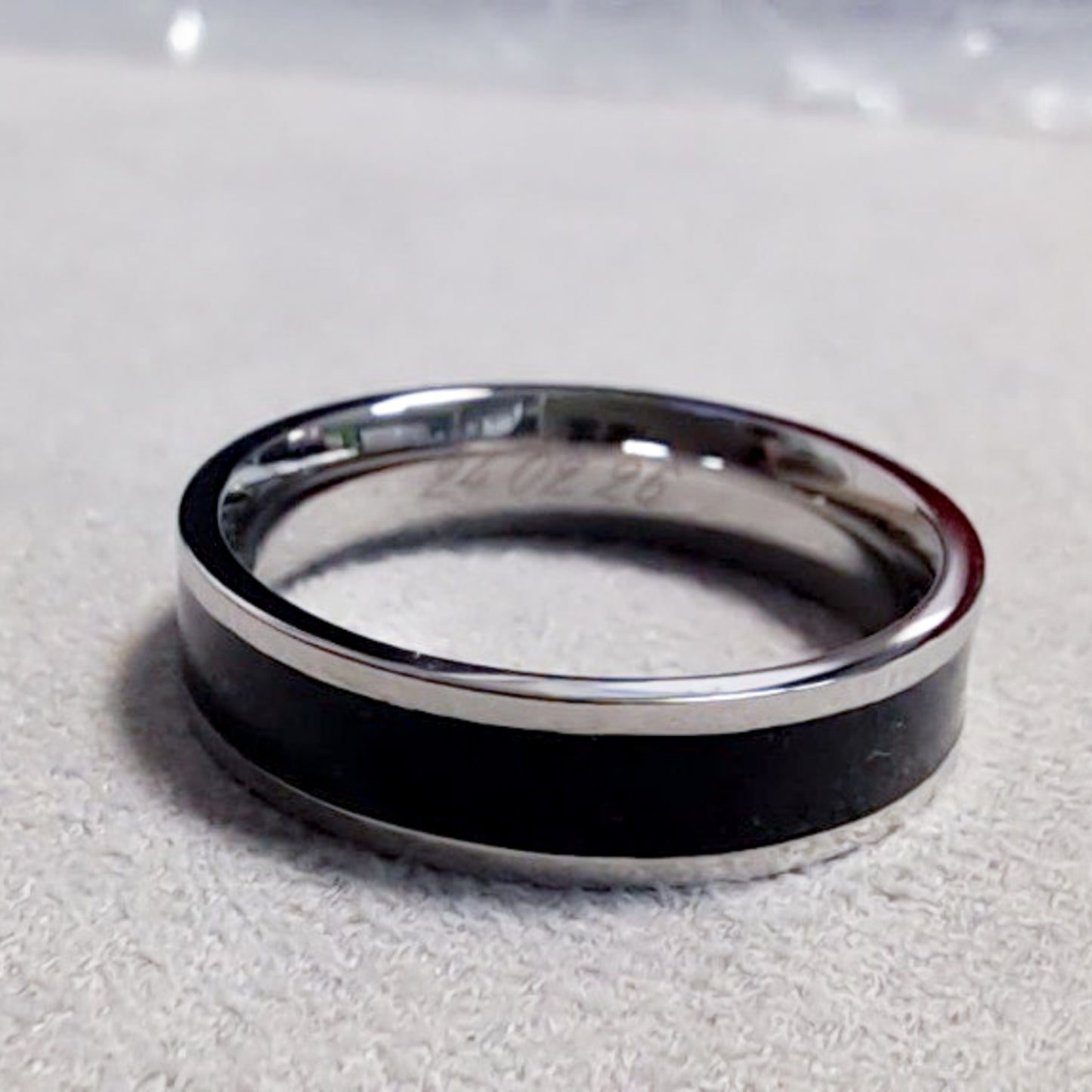 CATANIA Unique Men's Wedding Band in Platinum & Black Enamel, 4.5 mm Wide
