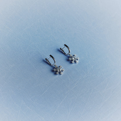 Rudin_Jewels_Olympics_White_Gold_Diamond_Earrings_2